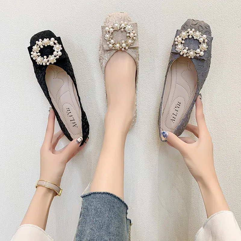 Fashion Female Pearls Heels Single Shoes Spring Leather Women Ladies Office Pumps Pointed Toe V Mouth Slip on Work Shoes
Fashion Female Pearls Heels Single Shoes Spring Leather Women Ladies Office Pumps Pointed Toe V Mouth Slip on Work Shoes