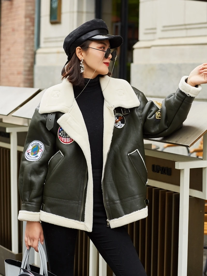 winter jacket women 2020 new short lamb fur loose fit thick big size zipper motorcycle biker pu leather sheepskin coat tide 
winter jacket women 2020 new short lamb fur loose fit thick big size zipper motorcycle biker pu leather sheepskin coat tide
