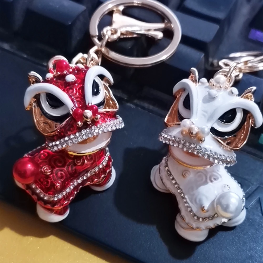 Chinese Style Lion Dance Key Ring Key Chain car Pendant Cute Lion Rhinestones Keyring Gift for Friends car Interior decorations
Chinese Style Lion Dance Key Ring Key Chain car Pendant Cute Lion Rhinestones Keyring Gift for Friends car Interior decorations