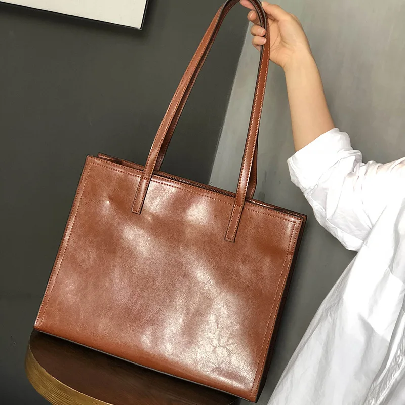 New Design Simple Burnished Cowskin Tote Bags Women's Large Capacity Handbags Retro Brown Genuine Leather Crossbody Shoulder Bag
New Design Simple Burnished Cowskin Tote Bags Women's Large Capacity Handbags Retro Brown Genuine Leather Crossbody Shoulder Bag