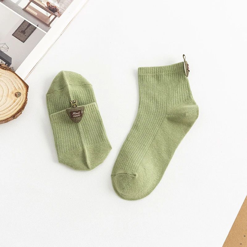 Japanese style Cute Cartoon Cotton special Socks women's Seasons Ventilation Dobby Funny socks Solid color 4pairs free shipping
Japanese style Cute Cartoon Cotton special Socks women's Seasons Ventilation Dobby Funny socks Solid color 4pairs free shipping