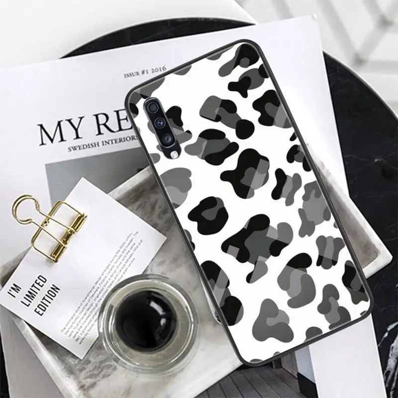 Black White Cow Print Phone Case Tempered Glass For XiaoMi 8SE 6 8lite MIX2S Note 3 Redmi Note 7 5 4 Redmi 6A 5Plus 4X
Black White Cow Print Phone Case Tempered Glass For XiaoMi 8SE 6 8lite MIX2S Note 3 Redmi Note 7 5 4 Redmi 6A 5Plus 4X