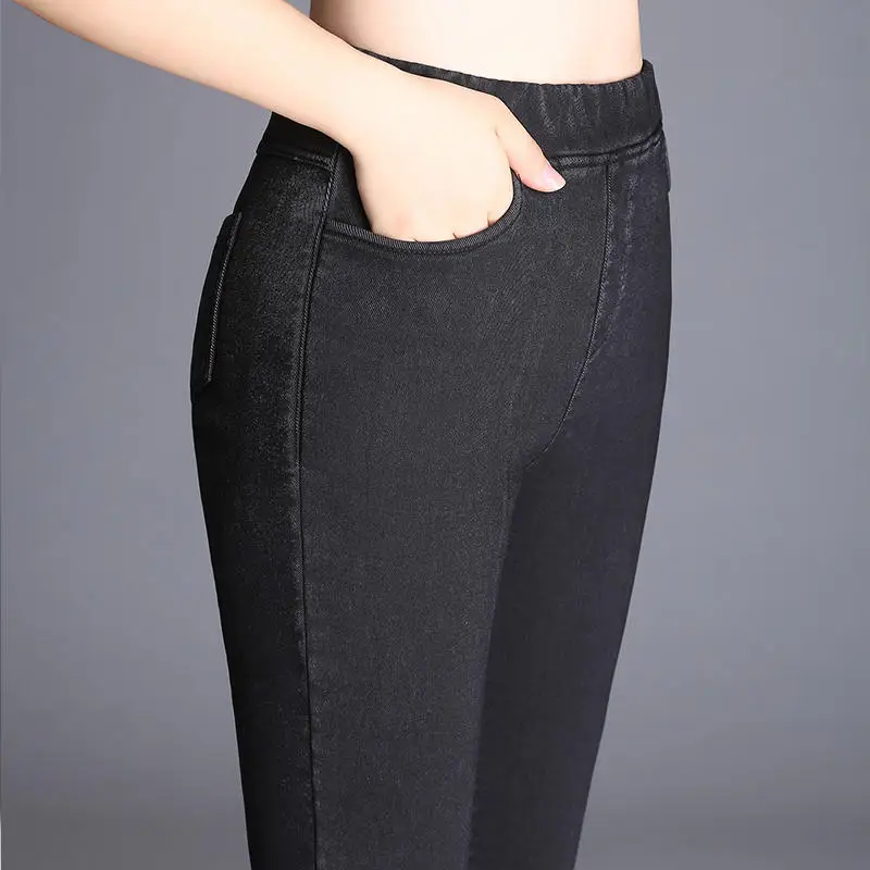 S-6XL Plus Size Women Jeans Elastic High Waist Denim Pants Female Casual Boyfriend Jeans Streetwear Mom Jeans Denim Pants Q2844
S-6XL Plus Size Women Jeans Elastic High Waist Denim Pants Female Casual Boyfriend Jeans Streetwear Mom Jeans Denim Pants Q2844