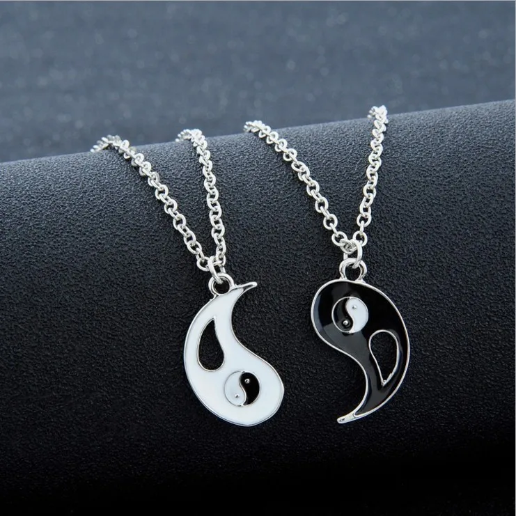 2021 Best Friends Splicing Necklace Taiji Gossip Black with White Yin Yang Pendant Couple Gift Pendant Necklace
2021 Best Friends Splicing Necklace Taiji Gossip Black with White Yin Yang Pendant Couple Gift Pendant Necklace