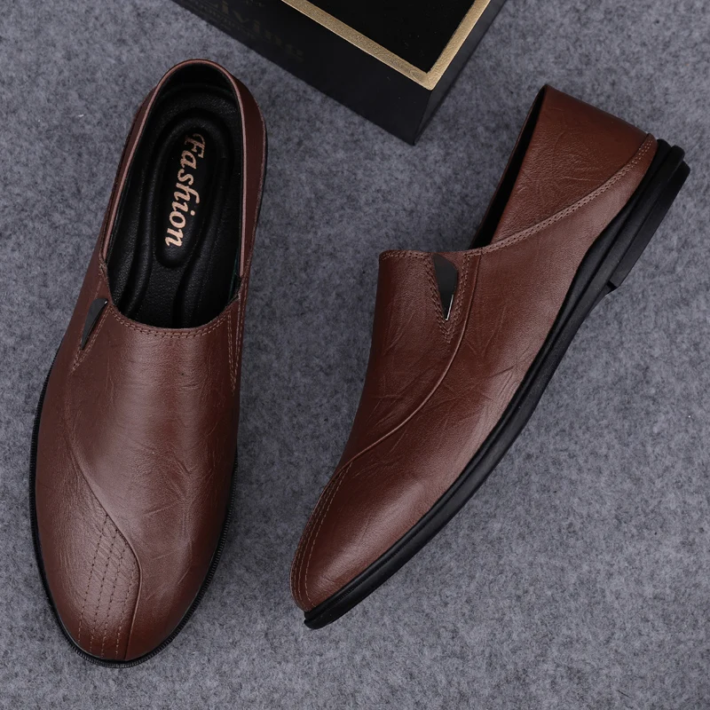 Мужские повседневные туфли Sapato Masculino, мужские кожаные кроссовки, мужские Модные Повседневные туфли на плоской подошве, лидер продаж
Мужские повседневные туфли Sapato Masculino, мужские кожаные кроссовки, мужские Модные Повседневные туфли на плоской подошве, лидер продаж