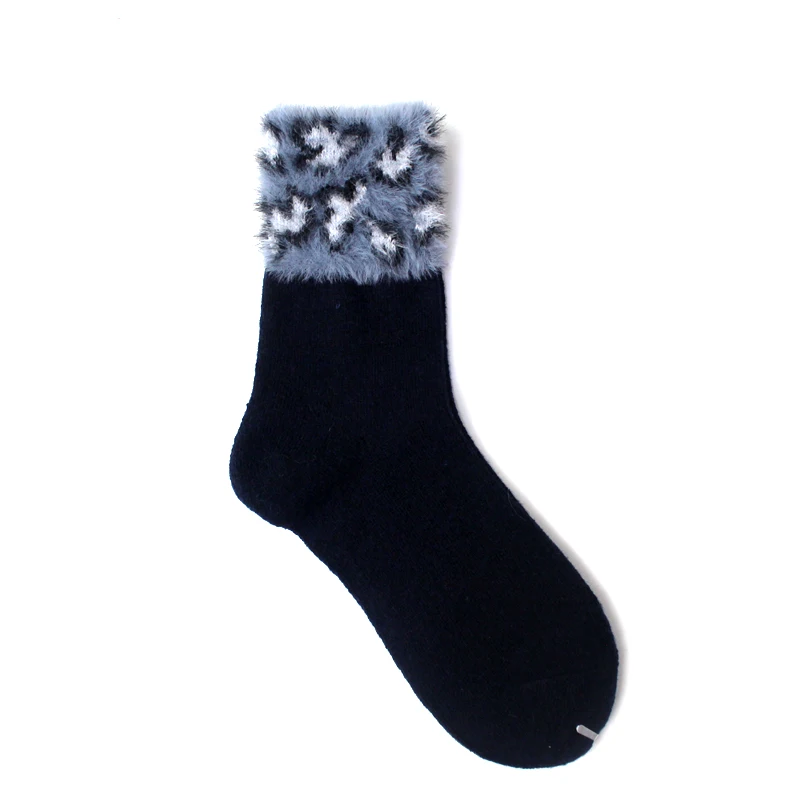 2019 New ferret wool women socks winter breathable and warm leopard print mid-tube socks female 7 colors 181
2019 New ferret wool women socks winter breathable and warm leopard print mid-tube socks female 7 colors 181