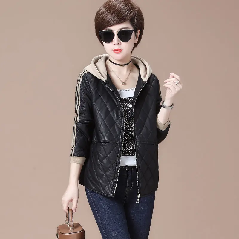 PEONFLY Winter Coat Women 2020 Fashion Warm Jacket Women Padded Zipper PU Parka Outerwear Hooded Solid Female Jacket Coat
PEONFLY Winter Coat Women 2020 Fashion Warm Jacket Women Padded Zipper PU Parka Outerwear Hooded Solid Female Jacket Coat