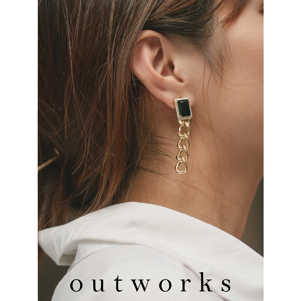 Outworks 2021 New Vintage Trend Fashion Creative Punk 925 Silver Needle Diamond Long Cuban Chain Earrings For Women Girl Jewelry
Outworks 2021 New Vintage Trend Fashion Creative Punk 925 Silver Needle Diamond Long Cuban Chain Earrings For Women Girl Jewelry