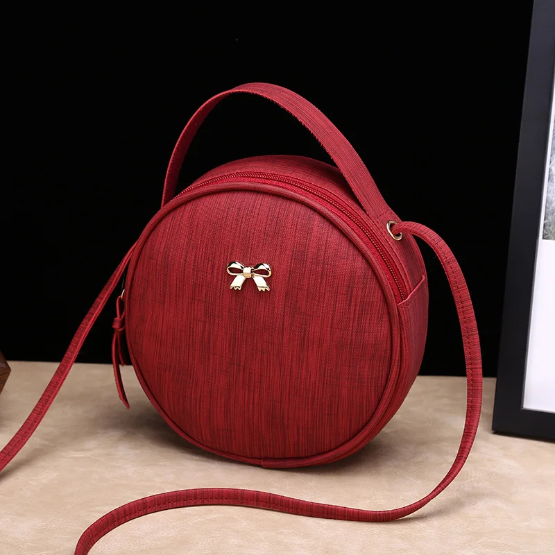 Winter Fashion Round Design Crossbody Bag For Women PU Leather Circular Shoulder Bags Ladies Small Handbags Mini Tote Bag
Winter Fashion Round Design Crossbody Bag For Women PU Leather Circular Shoulder Bags Ladies Small Handbags Mini Tote Bag