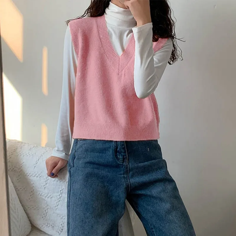 V-neck Knit Vest Spring Autumn Korean Version Wild Loose Vest Solid Color Hedging Sleeveless Knit Vest'
V-neck Knit Vest Spring Autumn Korean Version Wild Loose Vest Solid Color Hedging Sleeveless Knit Vest'