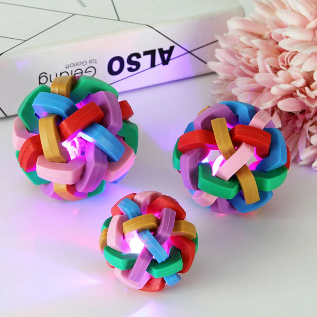 Светящийся игрушечный мяч для собак, устойчивый к укусам цветной жевательный мяч для собак, мяч для прорезывания зубов, интерактивные игруш...
Светящийся игрушечный мяч для собак, устойчивый к укусам цветной жевательный мяч для собак, мяч для прорезывания зубов, интерактивные игруш...