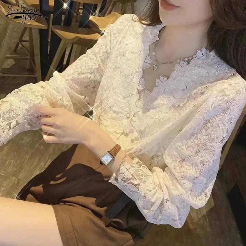 French Long Sleeve Black Vintage Shirt for Women Sweet Flower Lace Blouse Elegant Casual New V-neck Loose Women's Clothing 17054 
French Long Sleeve Black Vintage Shirt for Women Sweet Flower Lace Blouse Elegant Casual New V-neck Loose Women's Clothing 17054