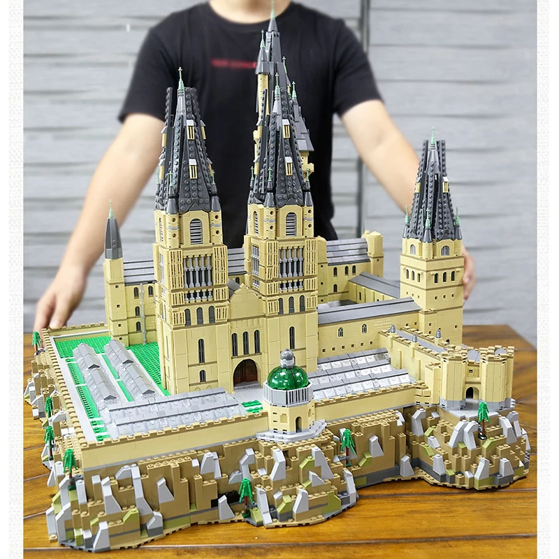 New 3IN1 Magic Castles Central Courtyard Auditorium Fountain Square Building Blocks Bricks Architecture Toy for Kids Gifts 
New 3IN1 Magic Castles Central Courtyard Auditorium Fountain Square Building Blocks Bricks Architecture Toy for Kids Gifts