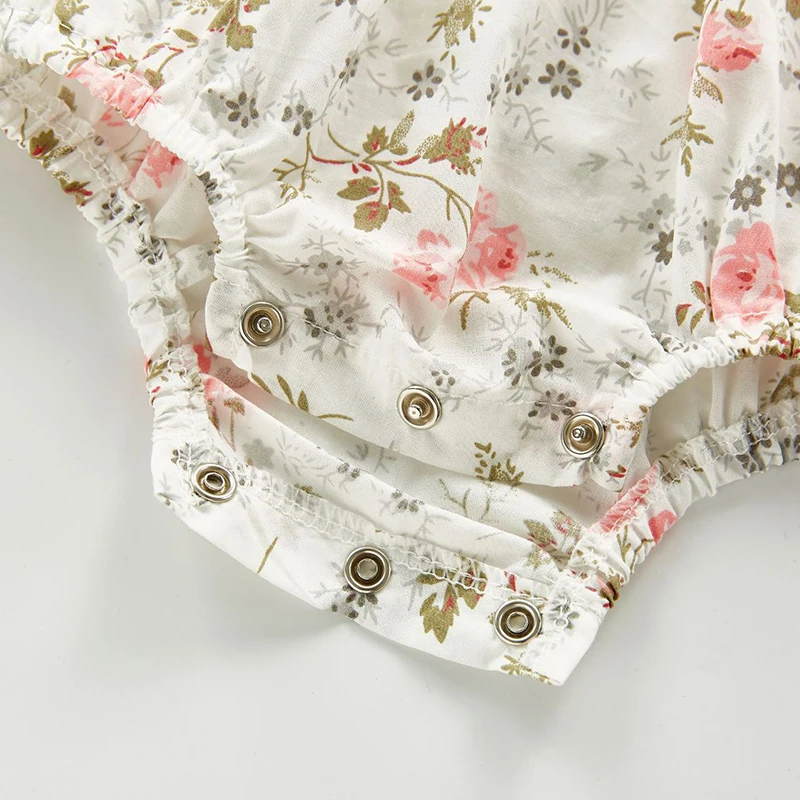 Korean Style Autumn Baby Girls Clothes One piece Outfit Lace Doll Collar Infant Baby Girls Romper Cotton Long Sleeve Jumpsuit
Korean Style Autumn Baby Girls Clothes One piece Outfit Lace Doll Collar Infant Baby Girls Romper Cotton Long Sleeve Jumpsuit