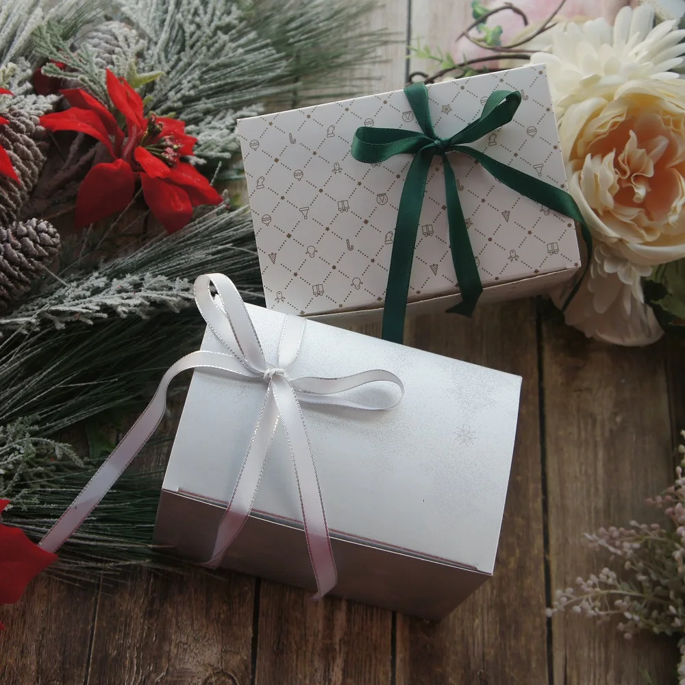 silver Christmas tree 10pcs paper Box 15*10*9cm as cookie candy candle jar box Christmas B Party Gifts Packaging
silver Christmas tree 10pcs paper Box 15*10*9cm as cookie candy candle jar box Christmas B Party Gifts Packaging