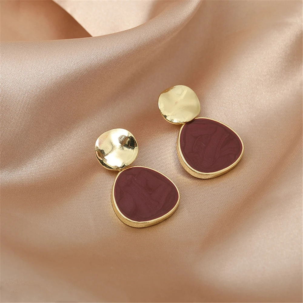 Han Edition Women Fashion Spring Wine Red Retro Geometric Stud Earrings Contracted Temperament Glaze Stud Earrings
Han Edition Women Fashion Spring Wine Red Retro Geometric Stud Earrings Contracted Temperament Glaze Stud Earrings