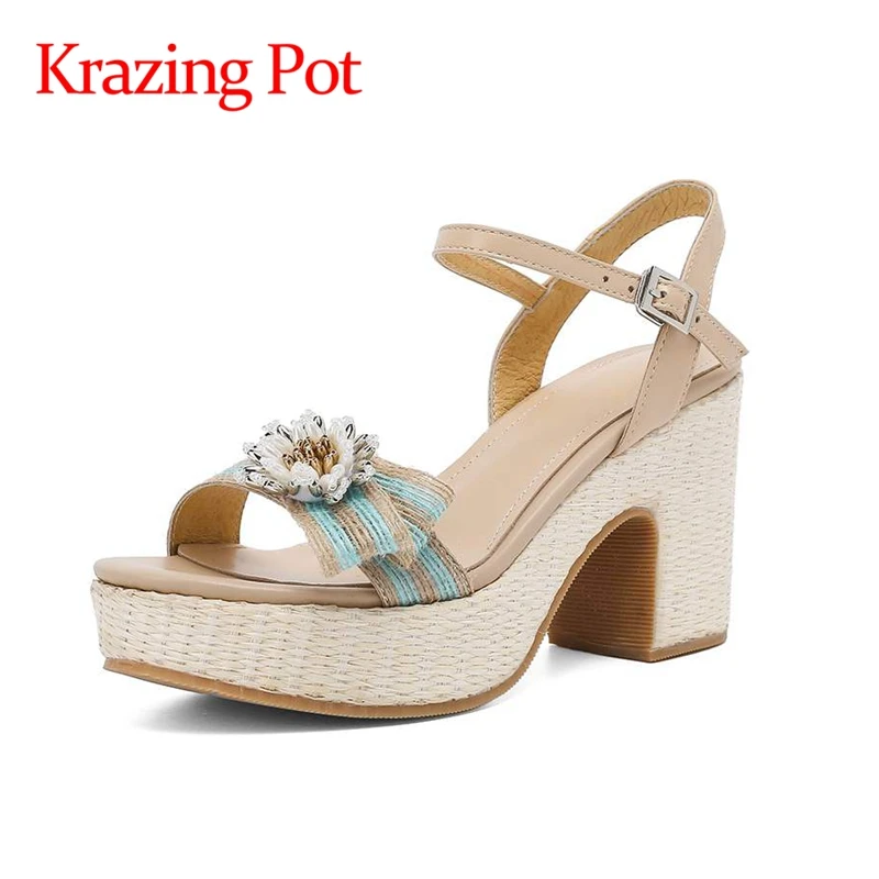 Krazing pot genuine leather round toe metal fasteners flowers young lady maiden waterproof ankle straps mules sandals women L4f3
Krazing pot genuine leather round toe metal fasteners flowers young lady maiden waterproof ankle straps mules sandals women L4f3