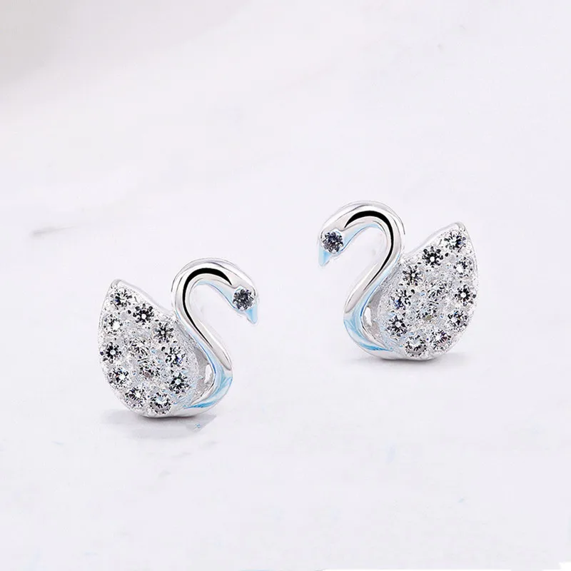 

Silver simple and beautiful luxury AAA diamond earrings cute swan high-grade crystal female earrings 2021 trend party jewelry