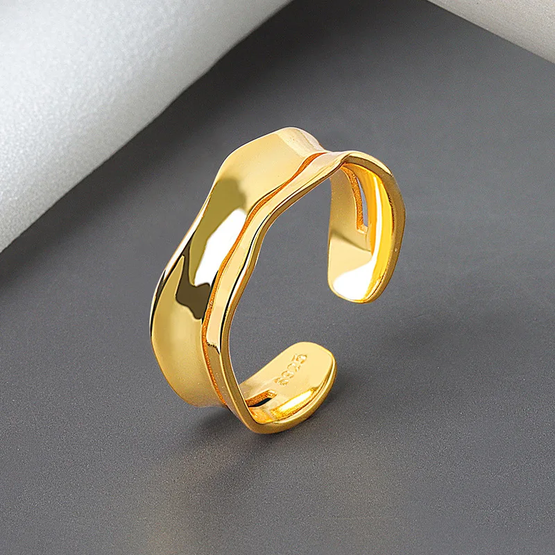QMCOCO 2021 New Silver Gold Color Simple Wave Grain Temperament Sexy Elegant Open Adjustable Ring Jewelry For Women
QMCOCO 2021 New Silver Gold Color Simple Wave Grain Temperament Sexy Elegant Open Adjustable Ring Jewelry For Women