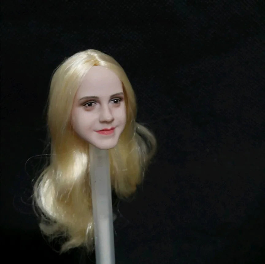 1/6 scale blonde Emma Watson (Emma Watson) Head Hermione (Head Hermione) female head beautiful sculpture fits a 12-inch movable
1/6 scale blonde Emma Watson (Emma Watson) Head Hermione (Head Hermione) female head beautiful sculpture fits a 12-inch movable