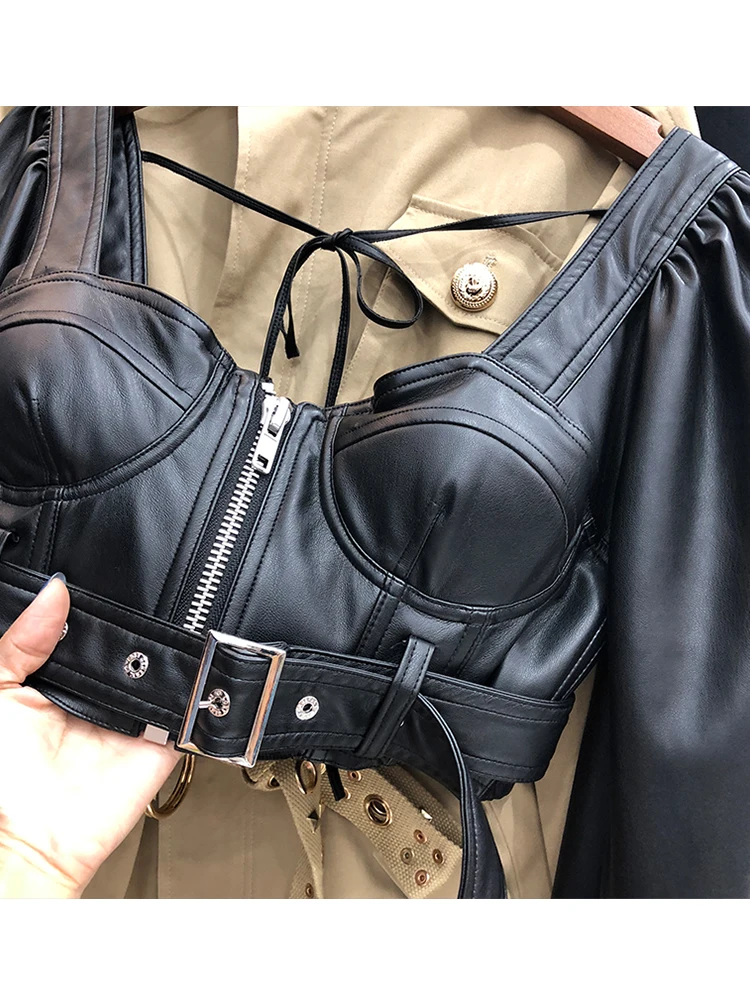 Sexy tube top style back lace hollow leaking back straps PU leather jacket short coat ladies autumn new personality all-match
Sexy tube top style back lace hollow leaking back straps PU leather jacket short coat ladies autumn new personality all-match