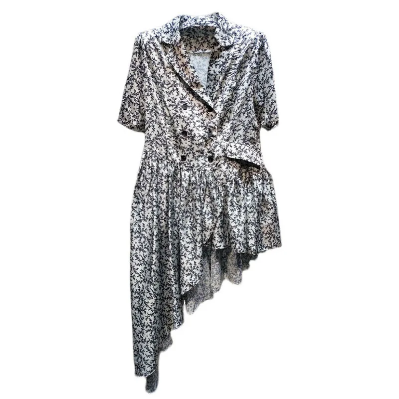 SeeBeautiful Floral Printed Double Breasted Notched Collar Short Sleeve Irregular Loose Dress Woman Summer 2021 New Fashion E634
SeeBeautiful Floral Printed Double Breasted Notched Collar Short Sleeve Irregular Loose Dress Woman Summer 2021 New Fashion E634