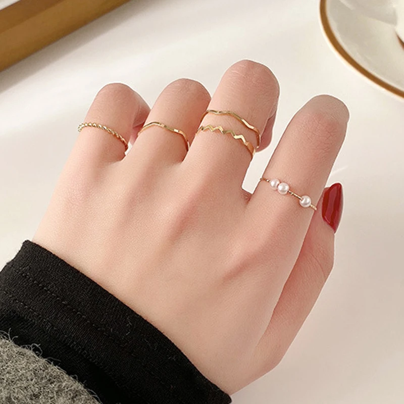 5Pcs/Set Fashion Simple Design Vintage Gold Color Joint Rings Sets for Women Jewelry Korean Version Pearl Irregular Ring Charm
5Pcs/Set Fashion Simple Design Vintage Gold Color Joint Rings Sets for Women Jewelry Korean Version Pearl Irregular Ring Charm