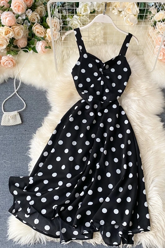 Women Vintage Polka Dot Dress Vestidos Mujer New 2020 Summer Sexy V-neck Spaghetti Strap Dress Laides Beach Chiffon Long Robe
Women Vintage Polka Dot Dress Vestidos Mujer New 2020 Summer Sexy V-neck Spaghetti Strap Dress Laides Beach Chiffon Long Robe