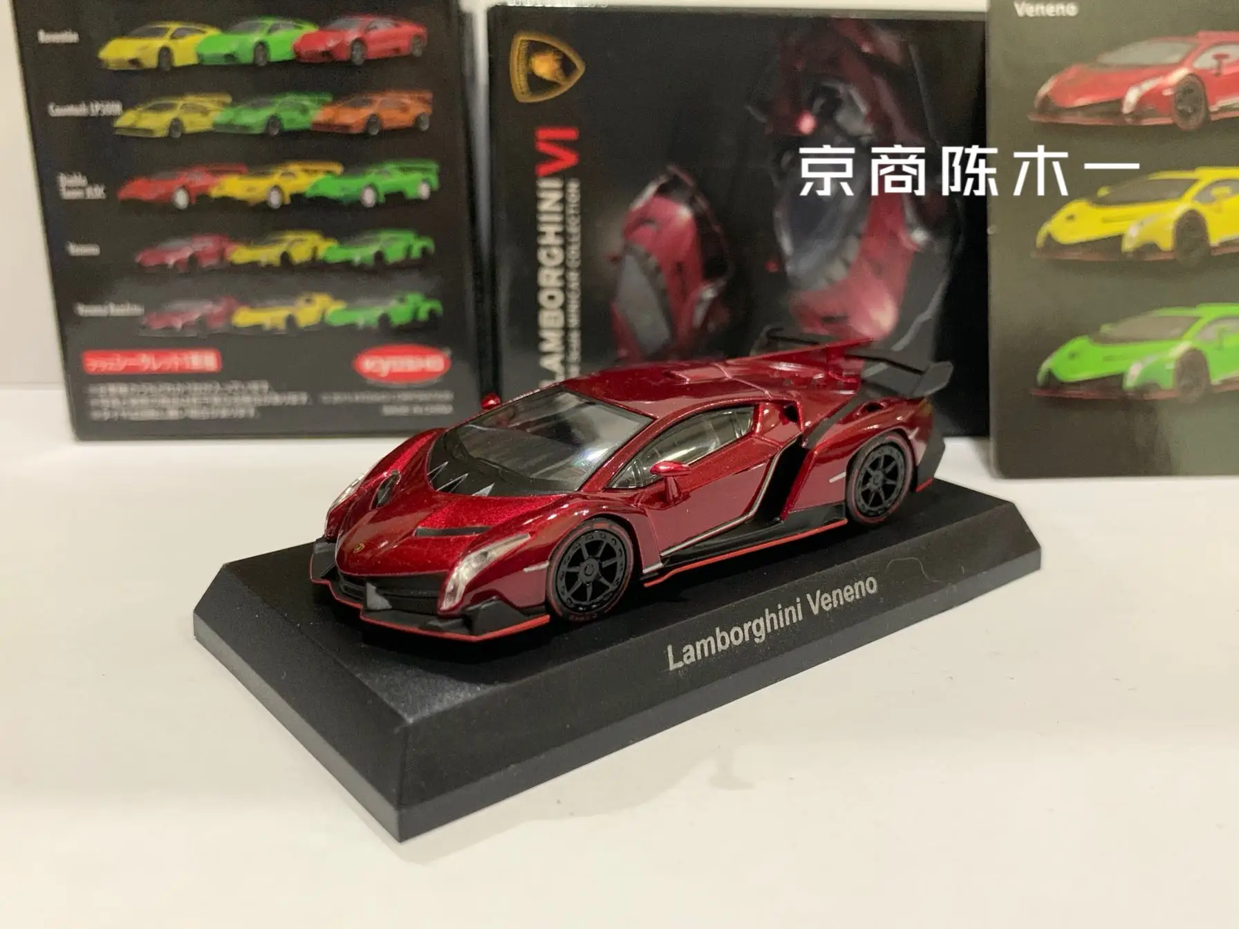 Коллекция 1/64 KYOSHO Lamborghini Veneno из литого сплава, декоративная модель автомобиля, игрушки
Коллекция 1/64 KYOSHO Lamborghini Veneno из литого сплава, декоративная модель автомобиля, игрушки