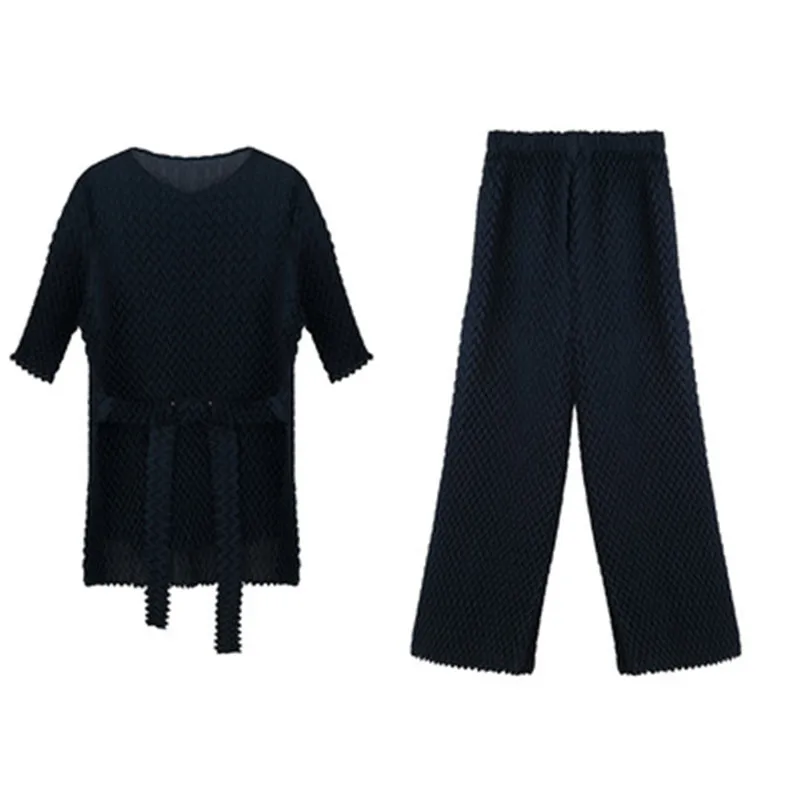 Miyake pleated French high-end women's 2021 spring and autumn new fashion women's suit jacket pleated wide-leg pants two-piece 
Miyake pleated French high-end women's 2021 spring and autumn new fashion women's suit jacket pleated wide-leg pants two-piece
