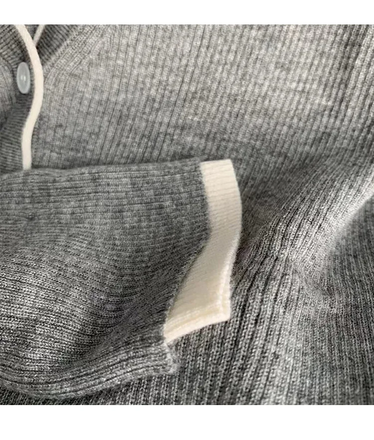 100% Wool High Quality Women Spring Autumn Vintage V-neck Knitted Cardigan Long-Sleeved Wool Sweater
100% Wool High Quality Women Spring Autumn Vintage V-neck Knitted Cardigan Long-Sleeved Wool Sweater