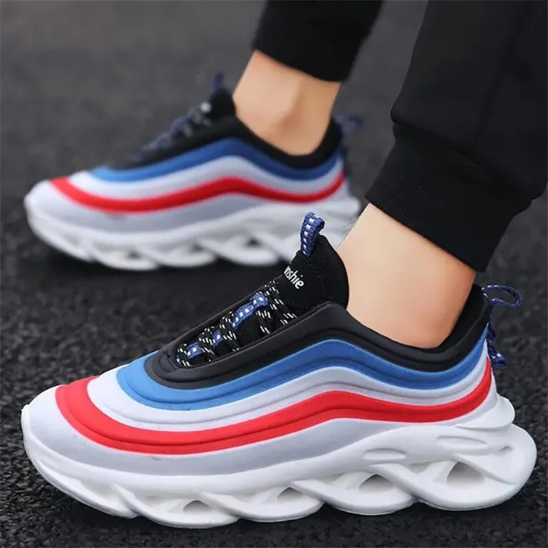 Designer men's shoes new breathable fashion men's platform sneakers comfortable and casual sports men's running shoes loafers
Designer men's shoes new breathable fashion men's platform sneakers comfortable and casual sports men's running shoes loafers