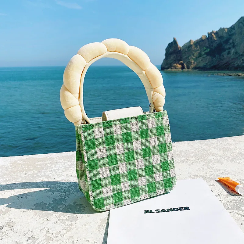 Women's Bag Spring Summer New 2021 Female Soft Sponge Strap Shoulder Bag Fresh Design Cross-Body Bag Ins Trendy Girls Bag Bolsos
Women's Bag Spring Summer New 2021 Female Soft Sponge Strap Shoulder Bag Fresh Design Cross-Body Bag Ins Trendy Girls Bag Bolsos