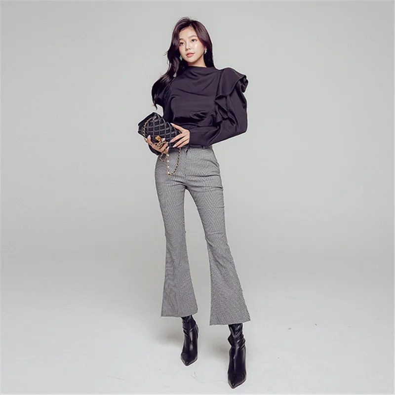 Women Fashion Two Piece Set 2020 Autumn New Office Lady Solid Puff Sleeve Ruffles Tops + High Waist Slim Straight Flared Pants 
Women Fashion Two Piece Set 2020 Autumn New Office Lady Solid Puff Sleeve Ruffles Tops + High Waist Slim Straight Flared Pants