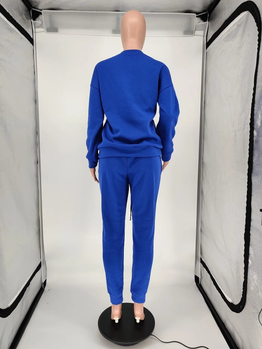2021 spring new fashion letter print sport two piece casual loose o-neck long sleeve T-shirt and pants women's suit
2021 spring new fashion letter print sport two piece casual loose o-neck long sleeve T-shirt and pants women's suit