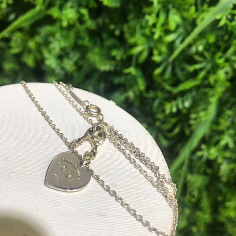 Women Bracelet Heart-shaped Love accessories Double clavicle chain key Silverware 925 Sterling silver Jewelry Valentine gift
Women Bracelet Heart-shaped Love accessories Double clavicle chain key Silverware 925 Sterling silver Jewelry Valentine gift