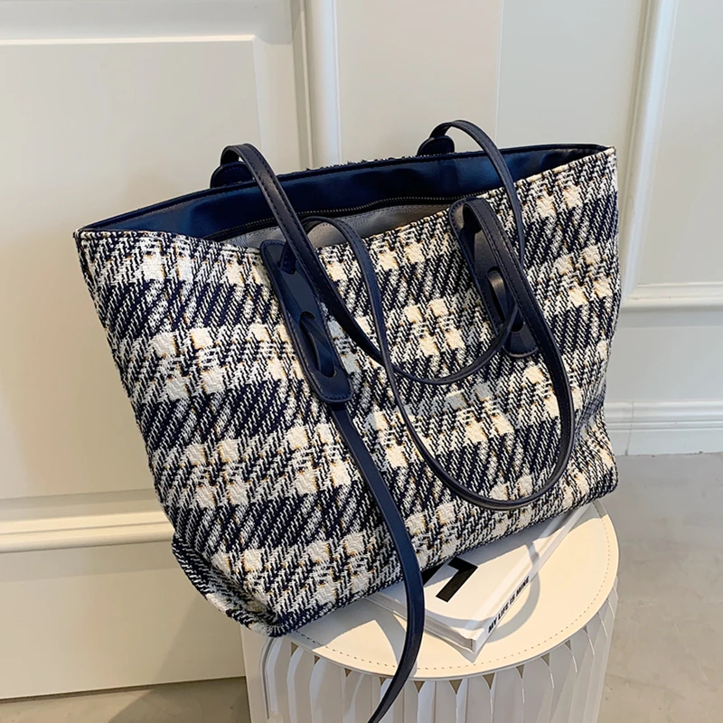 Burminsa Trendy Woolen Cloth Plaid Large Tote Shoulder Bags For Women Brand Designer Simple Shopper Ladies Handbags Winter 2021
Burminsa Trendy Woolen Cloth Plaid Large Tote Shoulder Bags For Women Brand Designer Simple Shopper Ladies Handbags Winter 2021