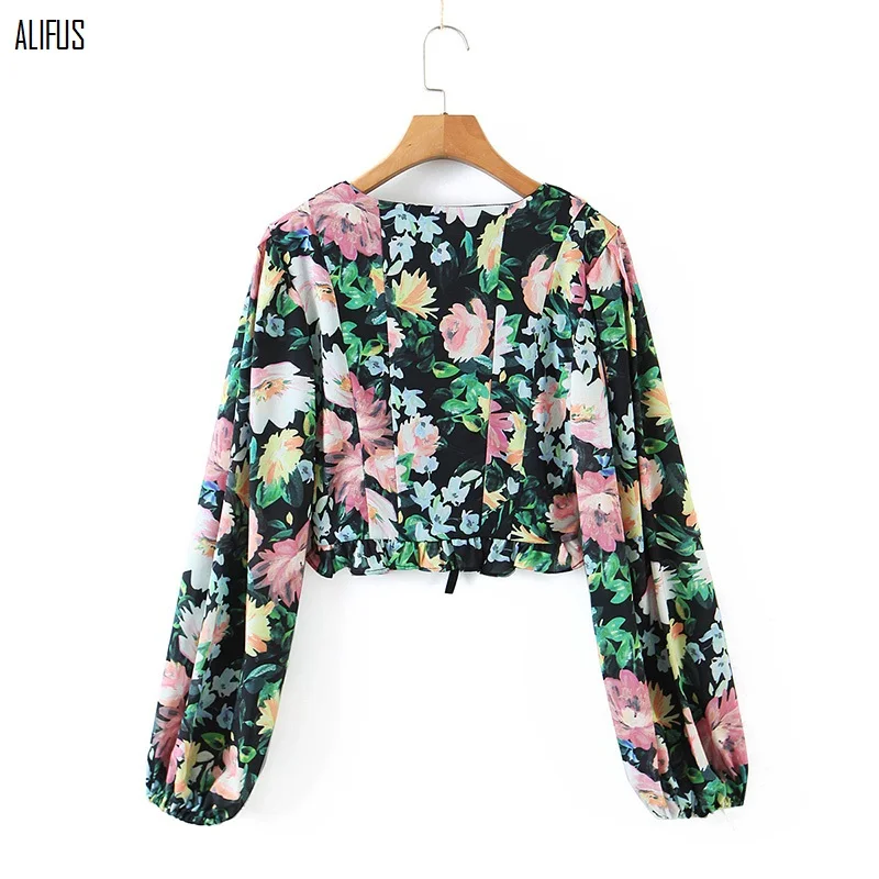2020 women's European and American style slim shirt women's short lace-up flower print black bottom long-sleeved top
2020 women's European and American style slim shirt women's short lace-up flower print black bottom long-sleeved top