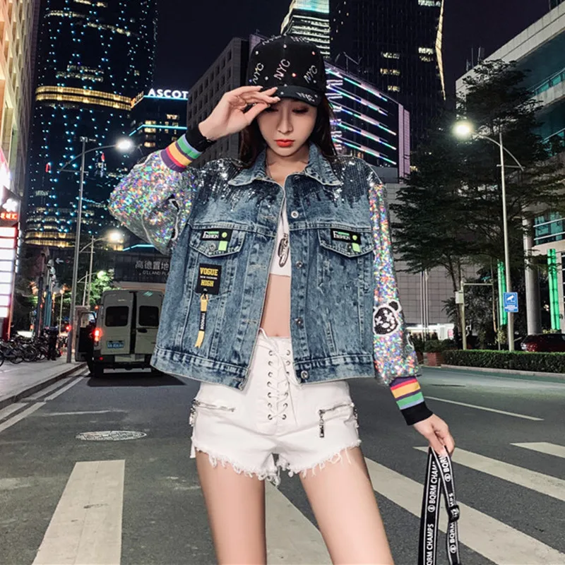 Autumn Sequin Stitching Long Sleeve Streetwear Denim Short Jacket Women Loose Long Sleeved Coats Turn-Down Collar Outerwear
Autumn Sequin Stitching Long Sleeve Streetwear Denim Short Jacket Women Loose Long Sleeved Coats Turn-Down Collar Outerwear