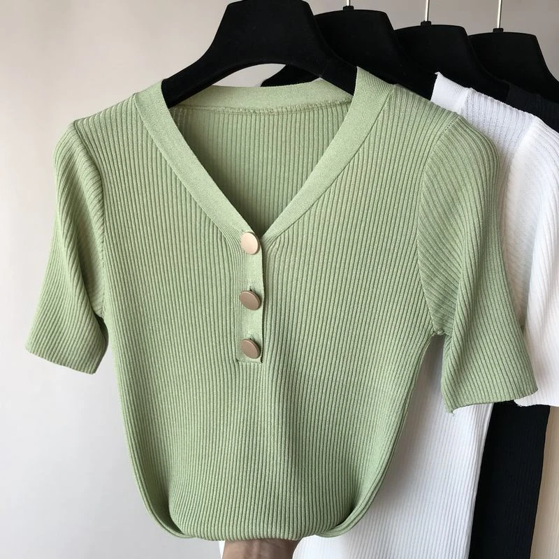 2021 Summer V-neck Short-sleeved Knitted Sweater Women Korean Fashion Street Button Slim Stretch Short Base Casual Shirt Top New
2021 Summer V-neck Short-sleeved Knitted Sweater Women Korean Fashion Street Button Slim Stretch Short Base Casual Shirt Top New
