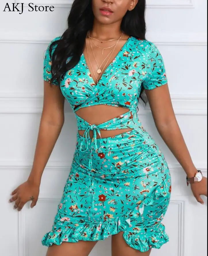 Women Sexy Floral Print Cutout Ruffles Ruched Dress Sexy Lace-up V-neck Solid Irregular Hem Dress
Women Sexy Floral Print Cutout Ruffles Ruched Dress Sexy Lace-up V-neck Solid Irregular Hem Dress