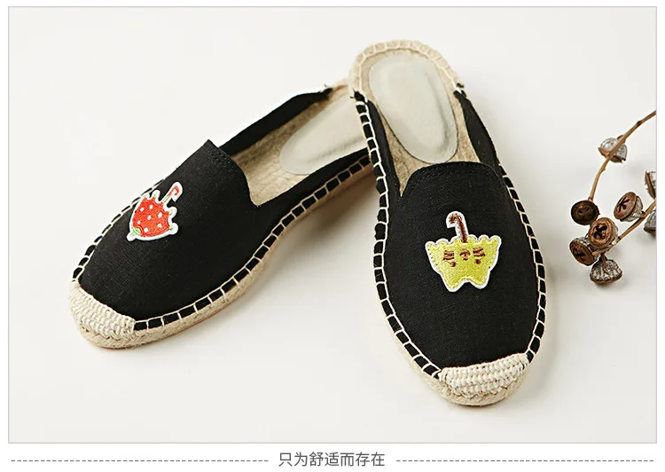 Shoes Women Slippers Summer Loafers Pantofle Shallow Soft Animal 2021 PU Casual Fabric Lace-Up Rubber Round Toe Leisure Prints
Shoes Women Slippers Summer Loafers Pantofle Shallow Soft Animal 2021 PU Casual Fabric Lace-Up Rubber Round Toe Leisure Prints