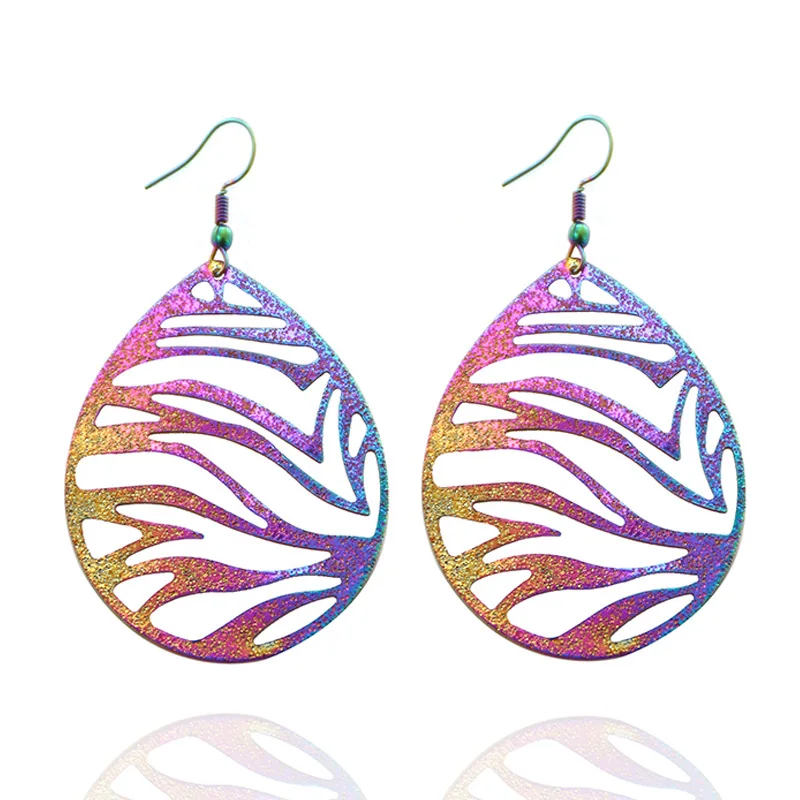 Stainless Steel Earrings 2020 Hollow Earrings Colorful Metal Leaf Exaggerated Geometric Earrings for Girls Women Fashion Jewelry
Stainless Steel Earrings 2020 Hollow Earrings Colorful Metal Leaf Exaggerated Geometric Earrings for Girls Women Fashion Jewelry