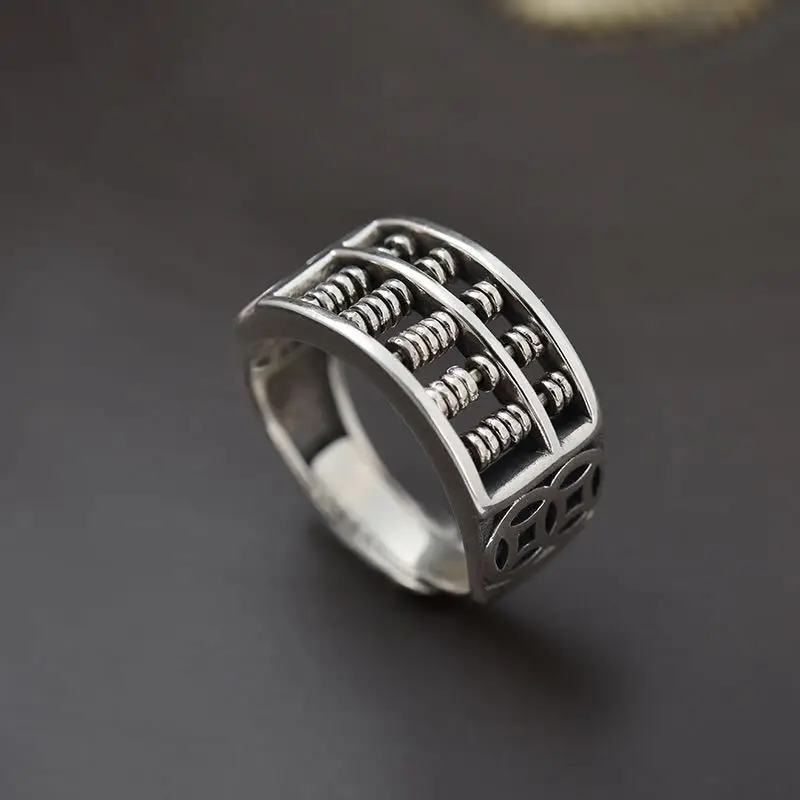 Мужское серебряное украшение в стиле ретро Японская и Корейская версия медного полого хвостового кольца с изменяемым размером.
Мужское серебряное украшение в стиле ретро Японская и Корейская версия медного полого хвостового кольца с изменяемым размером.