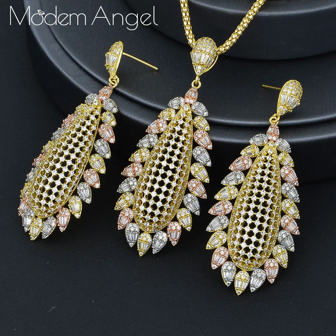 ModemAngel Luxury Flower Water drop Cubic Zirconia Pendant NECKLACE EARRINGS For Dubai Women High Quality Jewelry
ModemAngel Luxury Flower Water drop Cubic Zirconia Pendant NECKLACE EARRINGS For Dubai Women High Quality Jewelry