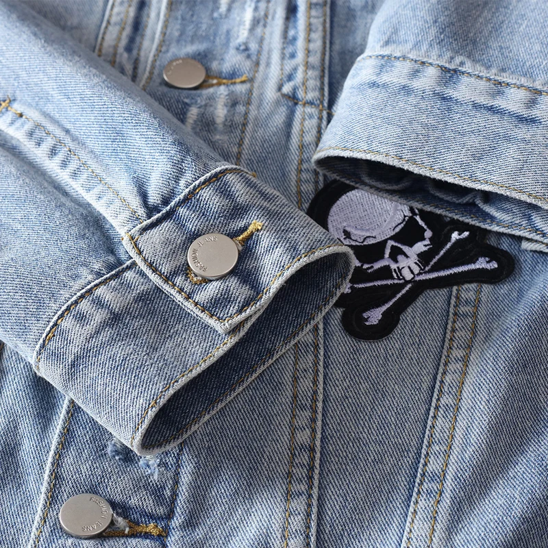 Autumn Newly Fashion Men Jackets Light Blue Patches Designer Ripped Denim Jacket Hombre Punk Coats Streetwear Hip Hop Chaqueta
Autumn Newly Fashion Men Jackets Light Blue Patches Designer Ripped Denim Jacket Hombre Punk Coats Streetwear Hip Hop Chaqueta