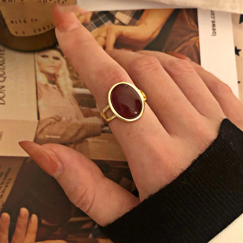 JMYUMI New Fashion 925 Sterling Silver Engagement Rings France Vintage Red Stone Elegant Wedding Bride Jewelry Gifts for Women
JMYUMI New Fashion 925 Sterling Silver Engagement Rings France Vintage Red Stone Elegant Wedding Bride Jewelry Gifts for Women