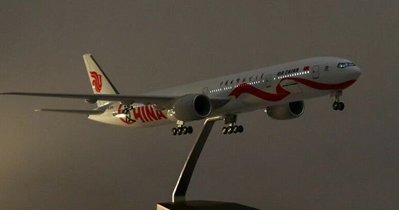 1:157 Boeing B777 AIR China Airplane Model 47cm Resin Passanger Plane Aricraft w LED Light Airplane Airforce Model collections
1:157 Boeing B777 AIR China Airplane Model 47cm Resin Passanger Plane Aricraft w LED Light Airplane Airforce Model collections