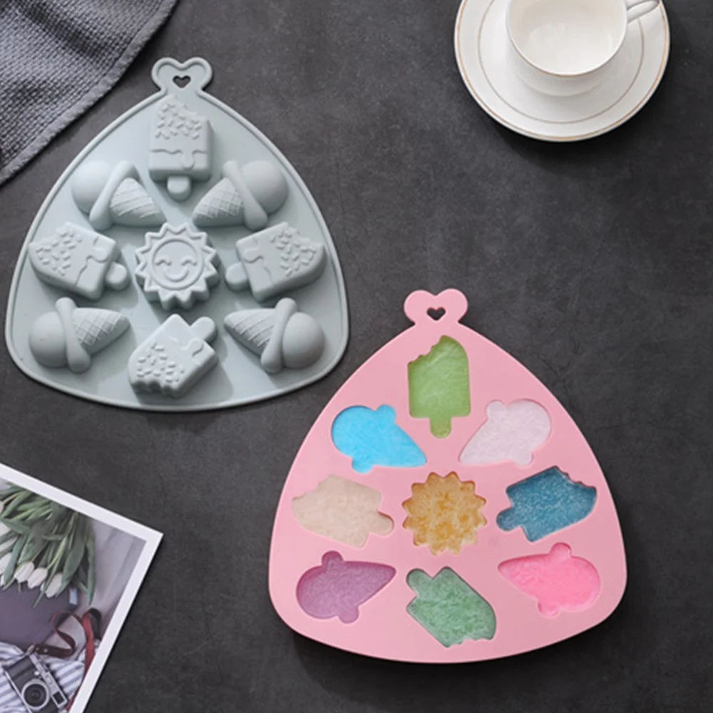 2Pcs Summer DIY Baking Molds Adorable Chocolate Candy Molds Safe Ice Trays
2Pcs Summer DIY Baking Molds Adorable Chocolate Candy Molds Safe Ice Trays