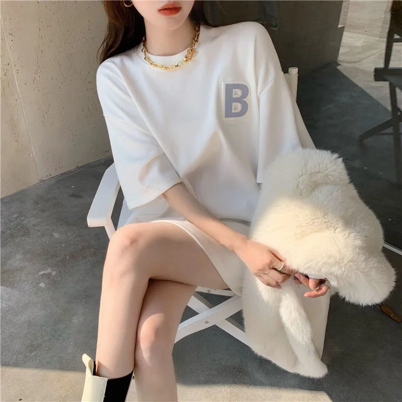 100% cotton round neck short sleeve T-shirt for women's summer 2021 new Korean loose reflective design
100% cotton round neck short sleeve T-shirt for women's summer 2021 new Korean loose reflective design